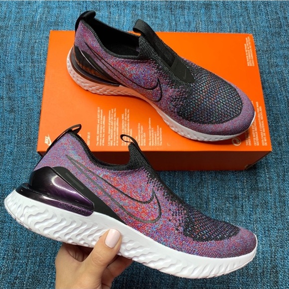 NIB Nike Epic Phantom React Flyknit Running Shoes